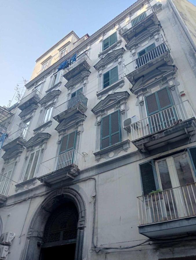 B&B Palazzo Sersale Napoli Exterior foto